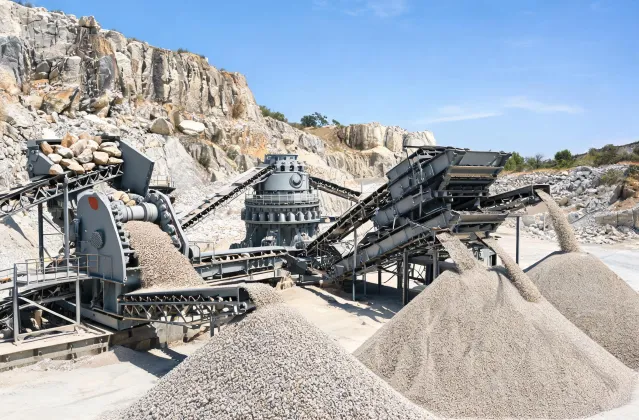 Balanced Metso jaw cone screen circuit at quarry